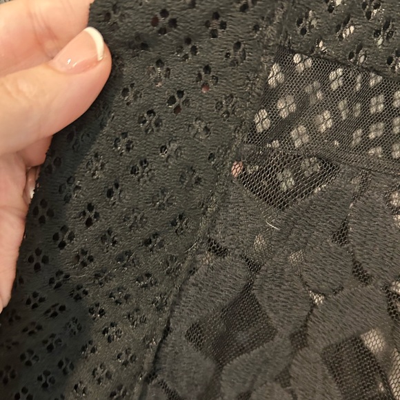 ANTHROPOLOGIE Cropped Black Crochet/Lace Poncho one size - Picture 4 of 8